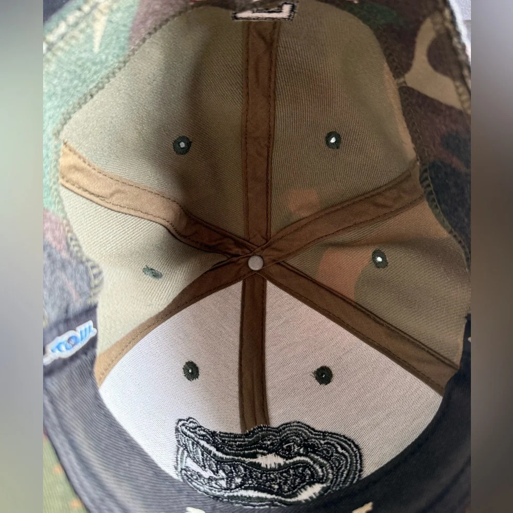 Men’s Top of the World One Fit Florida Gator Camo Collegiate Hat - Picture 10 of 11